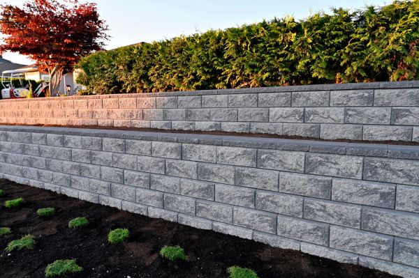 Cost of Concrete Retaining Wall Installation in Little Rock