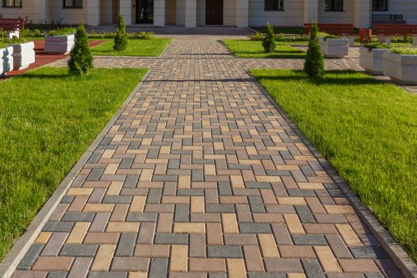 Cost of Paved Walkway Service in Little Rock
